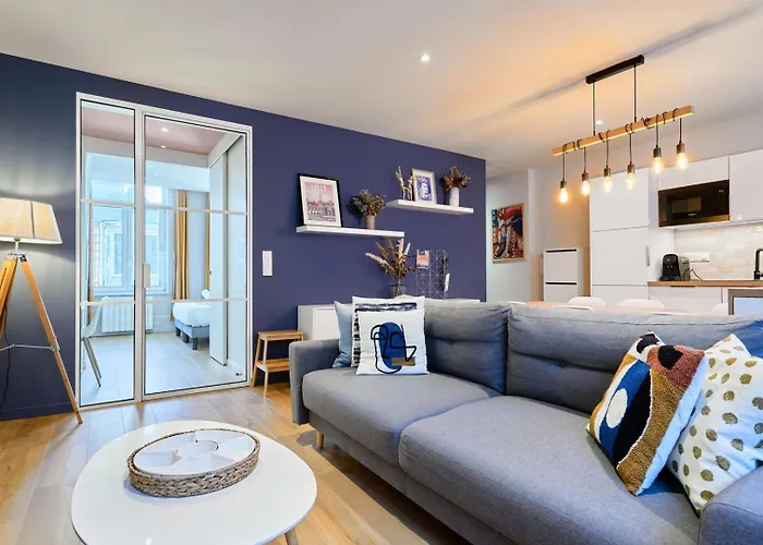 Appartement With Parking In The Heart Of Old