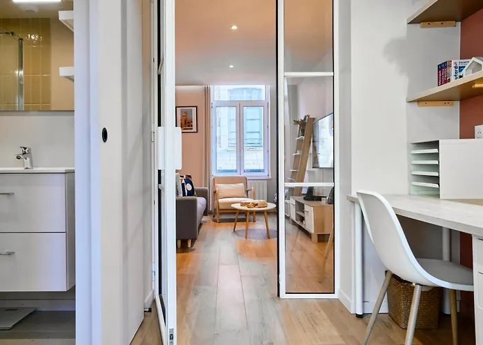 Appartement With Parking In The Heart Of Old