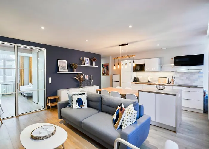 With Parking In The Heart Of Old