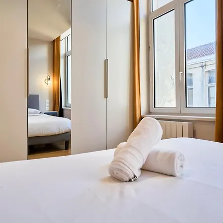 Appartement With Parking In The Heart Of Old *