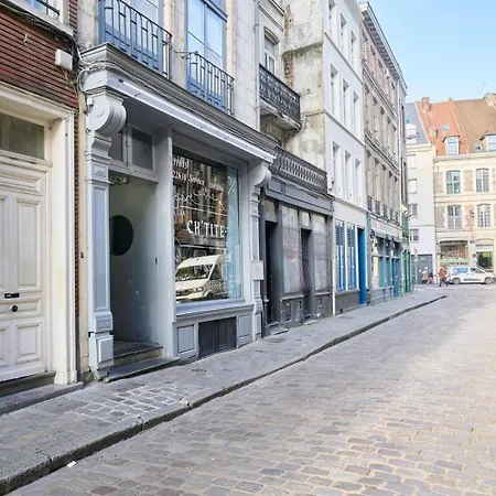 With Parking In The Heart Of Old Appartement Rijsel
