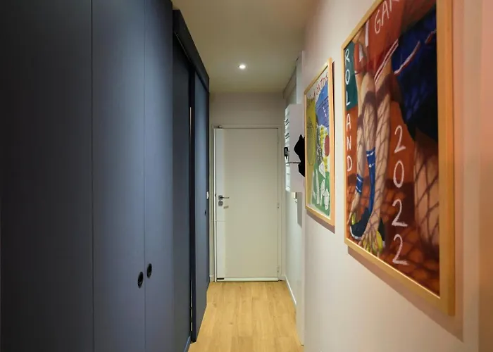 With Parking In The Heart Of Old Rijsel