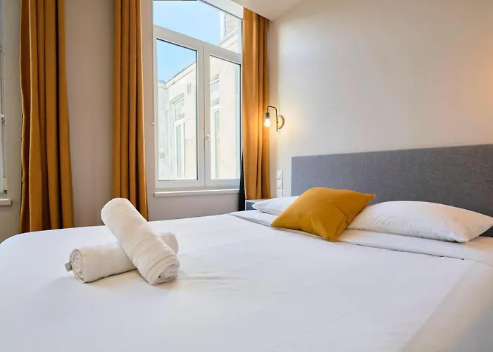 With Parking In The Heart Of Old *